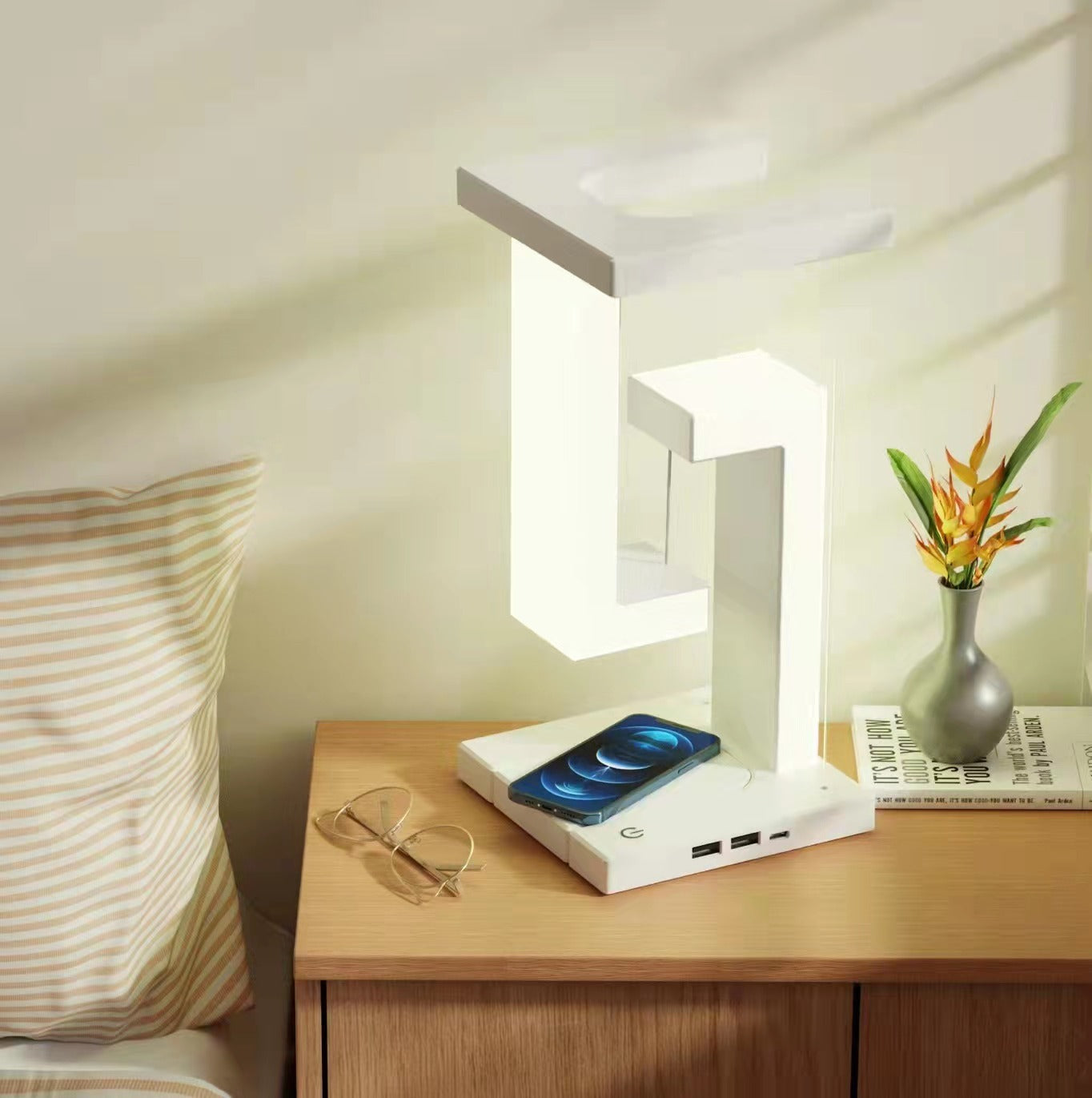 LumoFloat: The Innovative Wireless Charging Suspension Lamp
