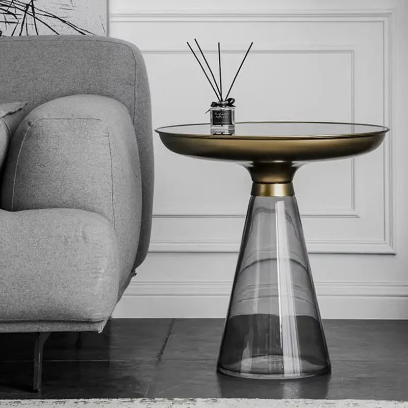 "The Glass Touch: Modern Black Transparent Coffee Table