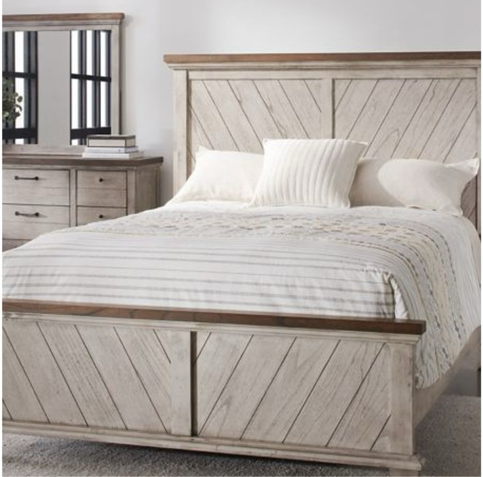 Bear Creek - Queen Bed - Whitewashed Gray