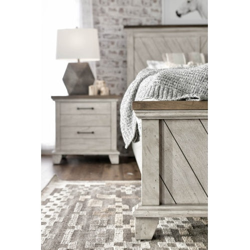 Bear Creek - Queen Bed - Whitewashed Gray