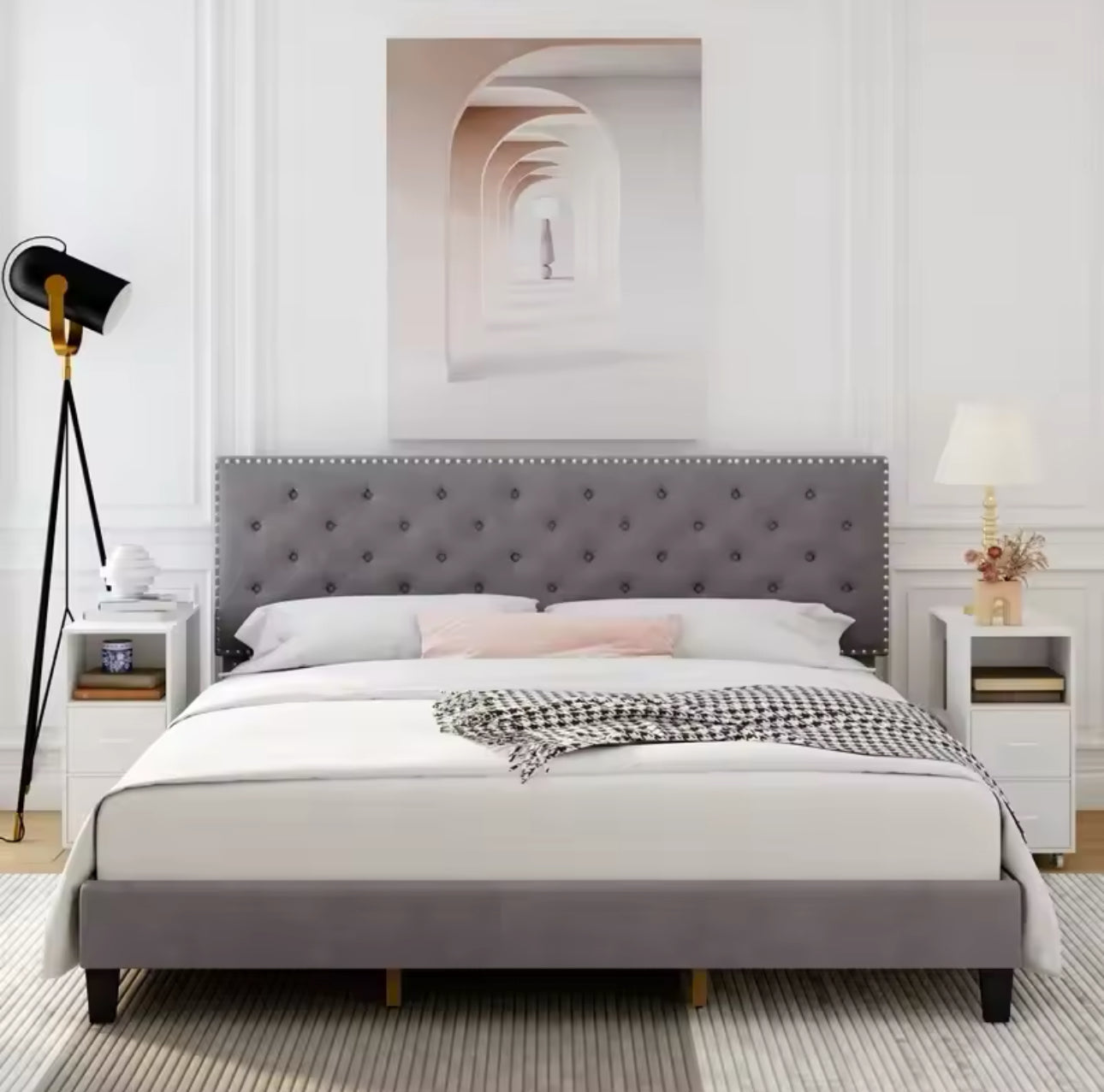 “DreamLuxe Queen Bed”