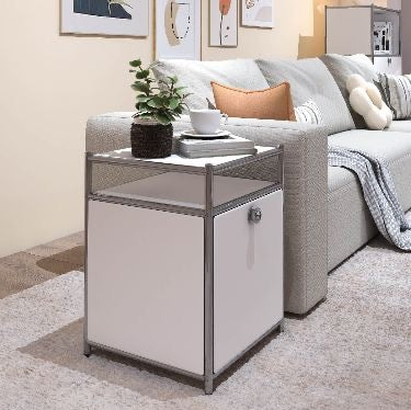 Moderna Movable Side Tables